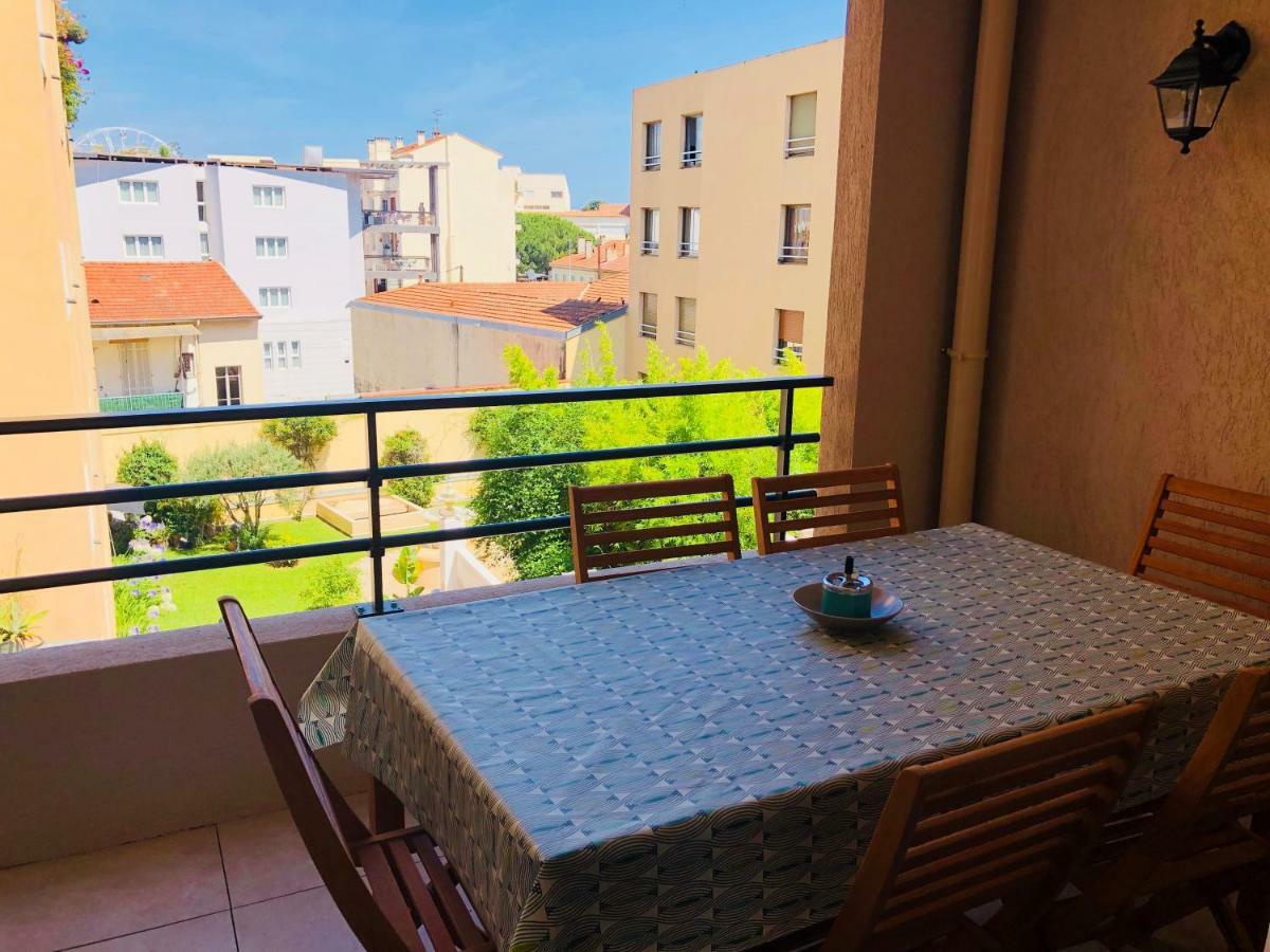 Апартаменти Appt Moderne Vieil Antibes 3 Piec Екстер'єр фото